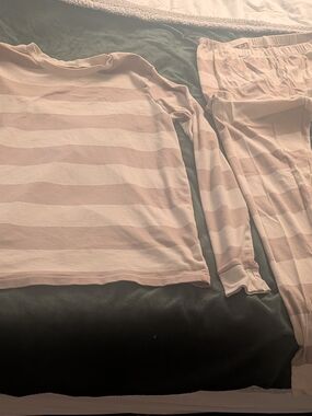 Burts Bees Baby Soft Stripe Women’s Long-Sleeve Pajama Set - Tan & Cream Size S